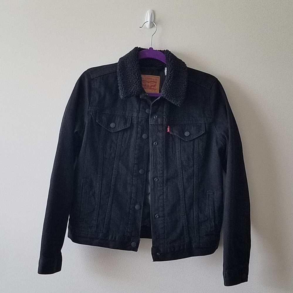 Denim jacket + fluff collar